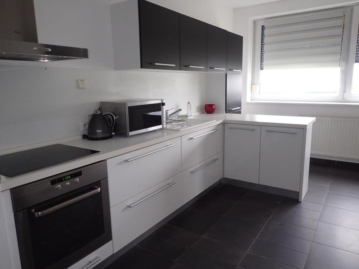 Marguerite Apartment - Parking Including Bratislava Ngoại thất bức ảnh